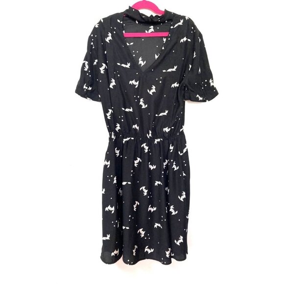 Kimchi Blue Urban Outfitters Origami Fox Pattern Black Short Sleeve Dress XS - Picture 2 of 6